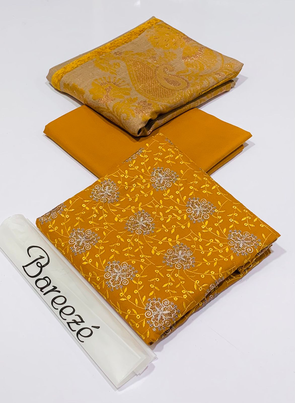Bareeze Unstitched Embroidered 3PC D-005