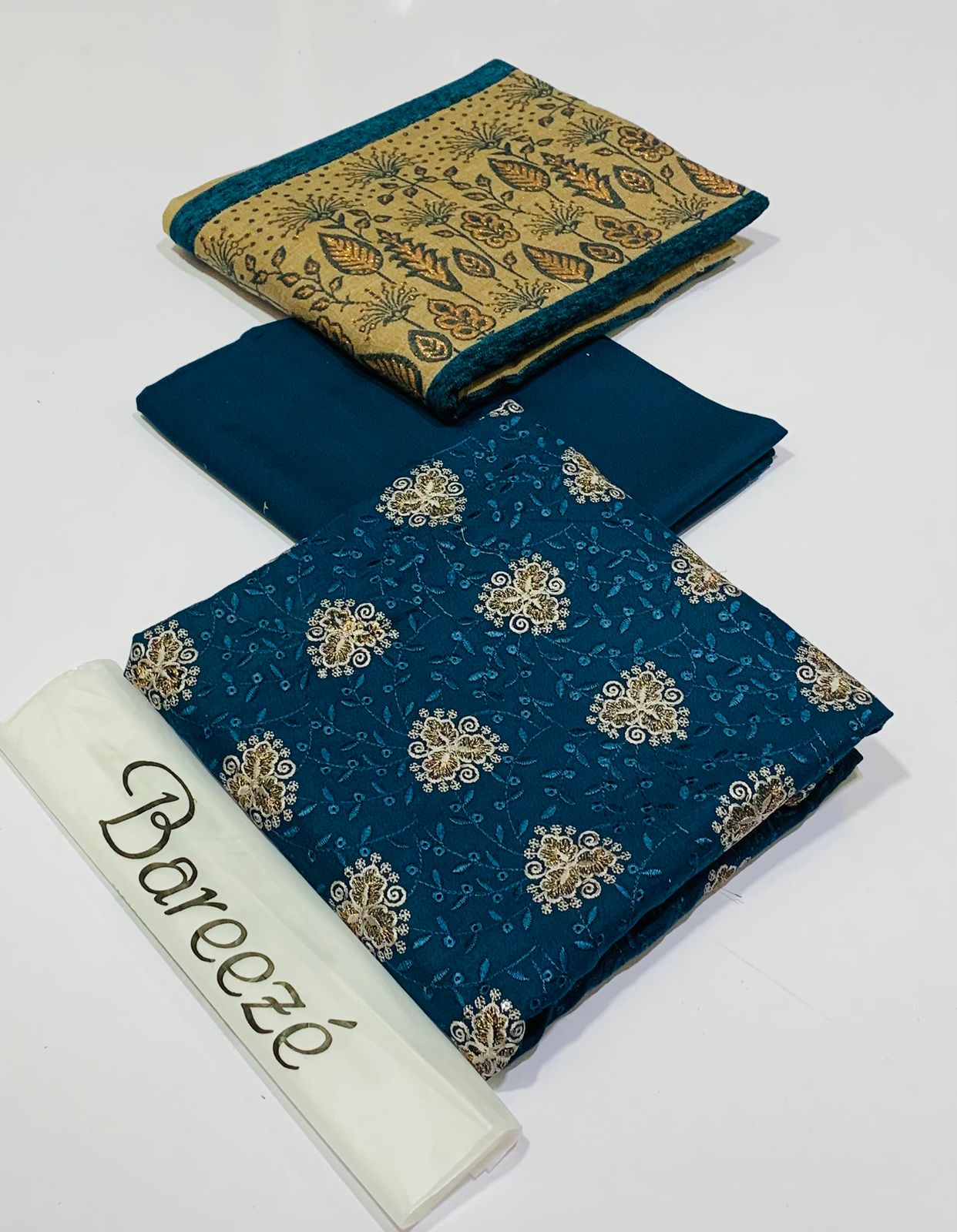 Bareeze Unstitched Embroidered 3PC D-008